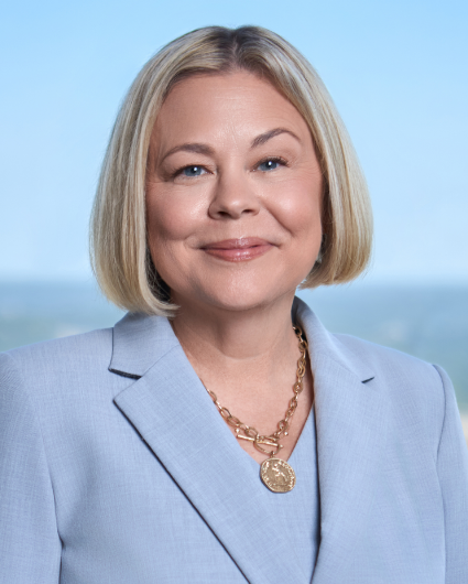 Beth Echols headshot